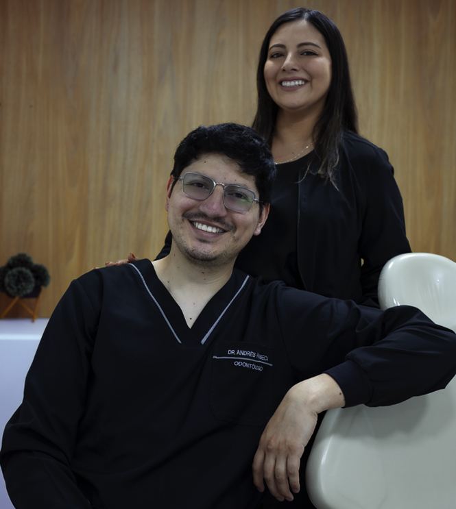 Dr. Andrés Fonseca y Dra. Diana Freire